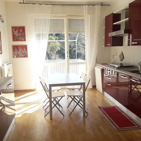 Apartment Lo Scoiattolo Rapallo